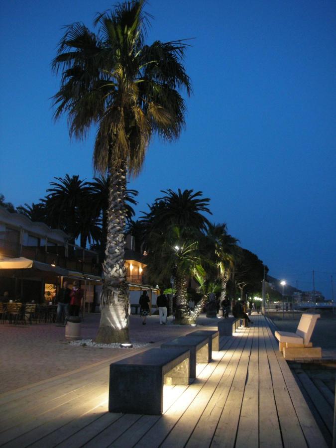 Il Tulipano Apartment San Bartolomeo Al Mare Ngoại thất bức ảnh